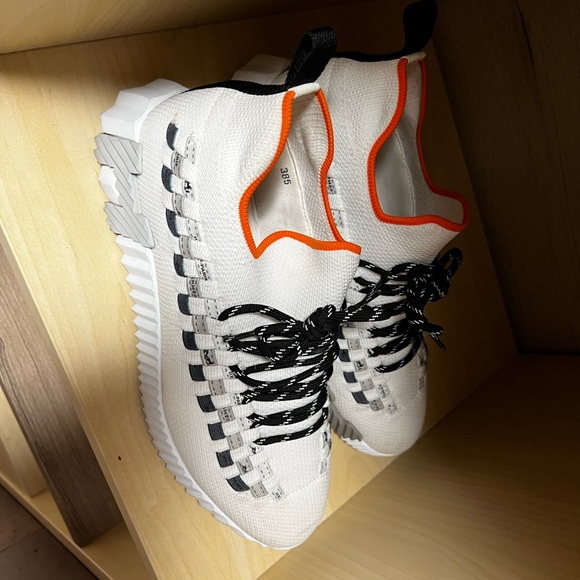 HERMES BOUNCING SNEAKERS WOMENS SIZE 8.5 - Picture 4 of 5